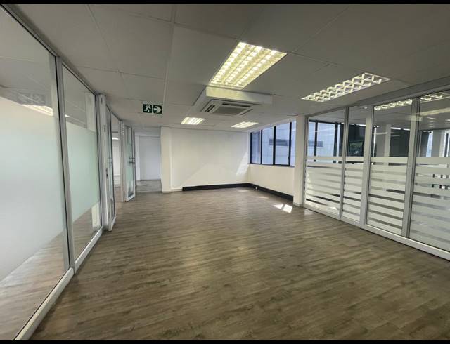 429M² OFFICE TO LET IN RIVONIA